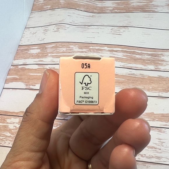 HONEST CO. Bright Eyes, Terracota Tinted eye cream - Picture 4 of 5